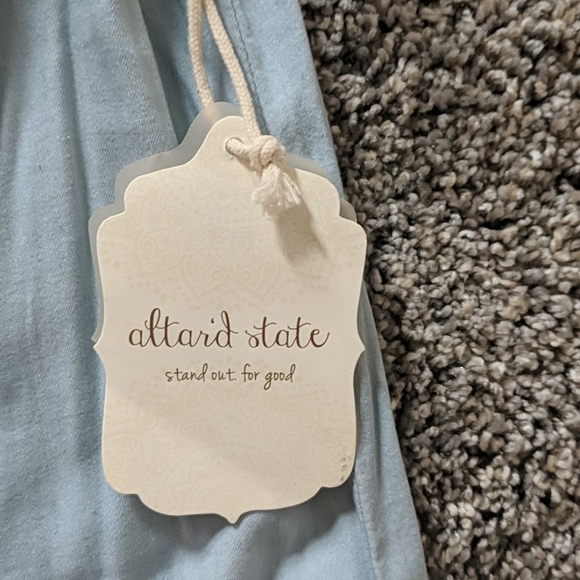 Small off the shoulder dress - Picture 3 of 3